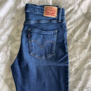 Levi jeans